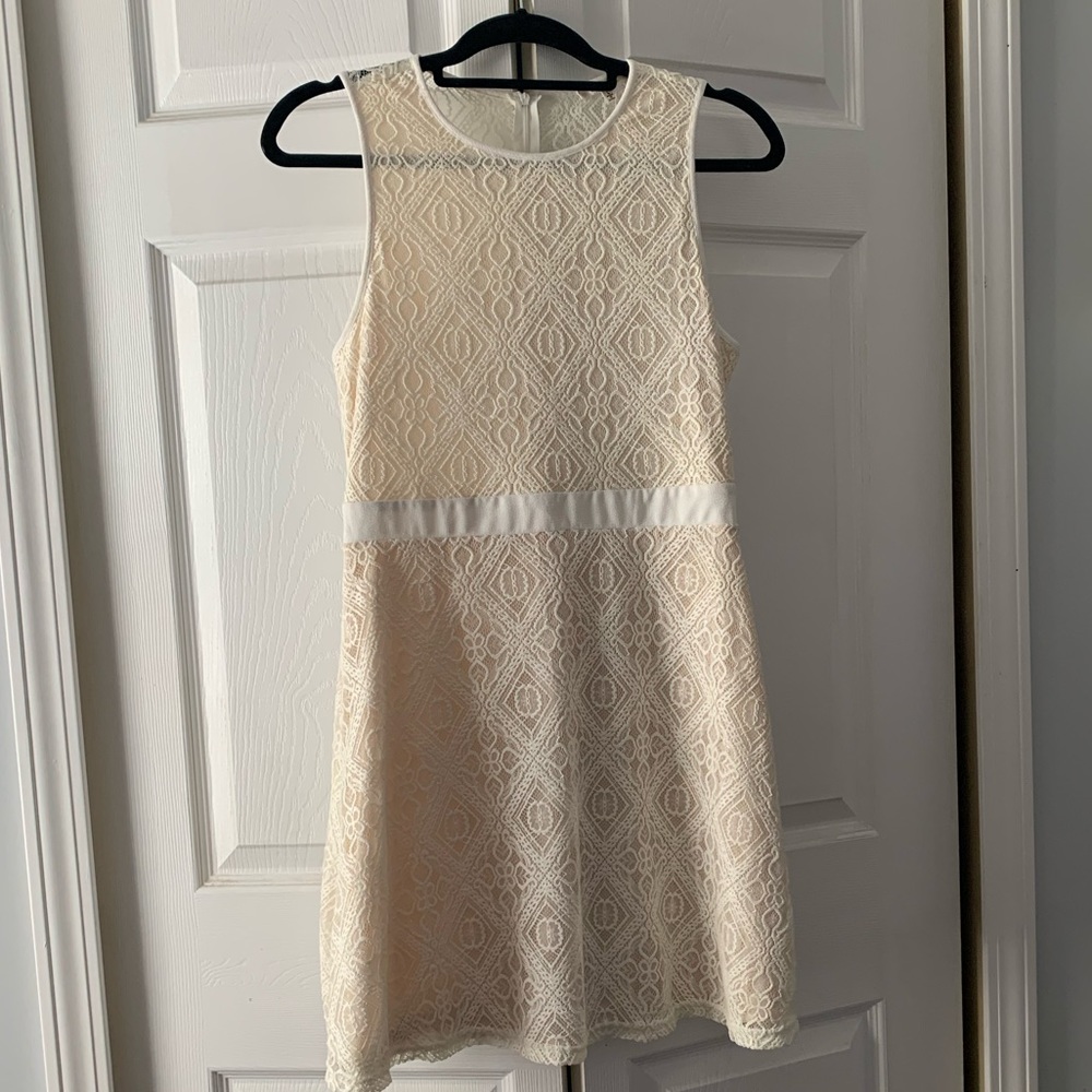 NWT Cream-colored, Lace Mini Dress, size large